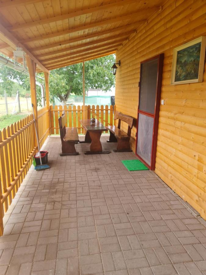 Ferienwohnung Hobby Vendeghaz Kiskunmajsa Exterior foto