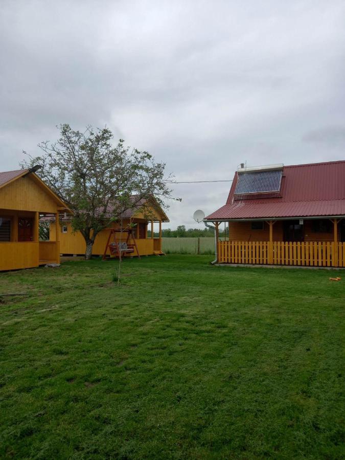 Ferienwohnung Hobby Vendeghaz Kiskunmajsa Exterior foto